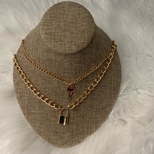 NEW Gold tone lock and key necklace